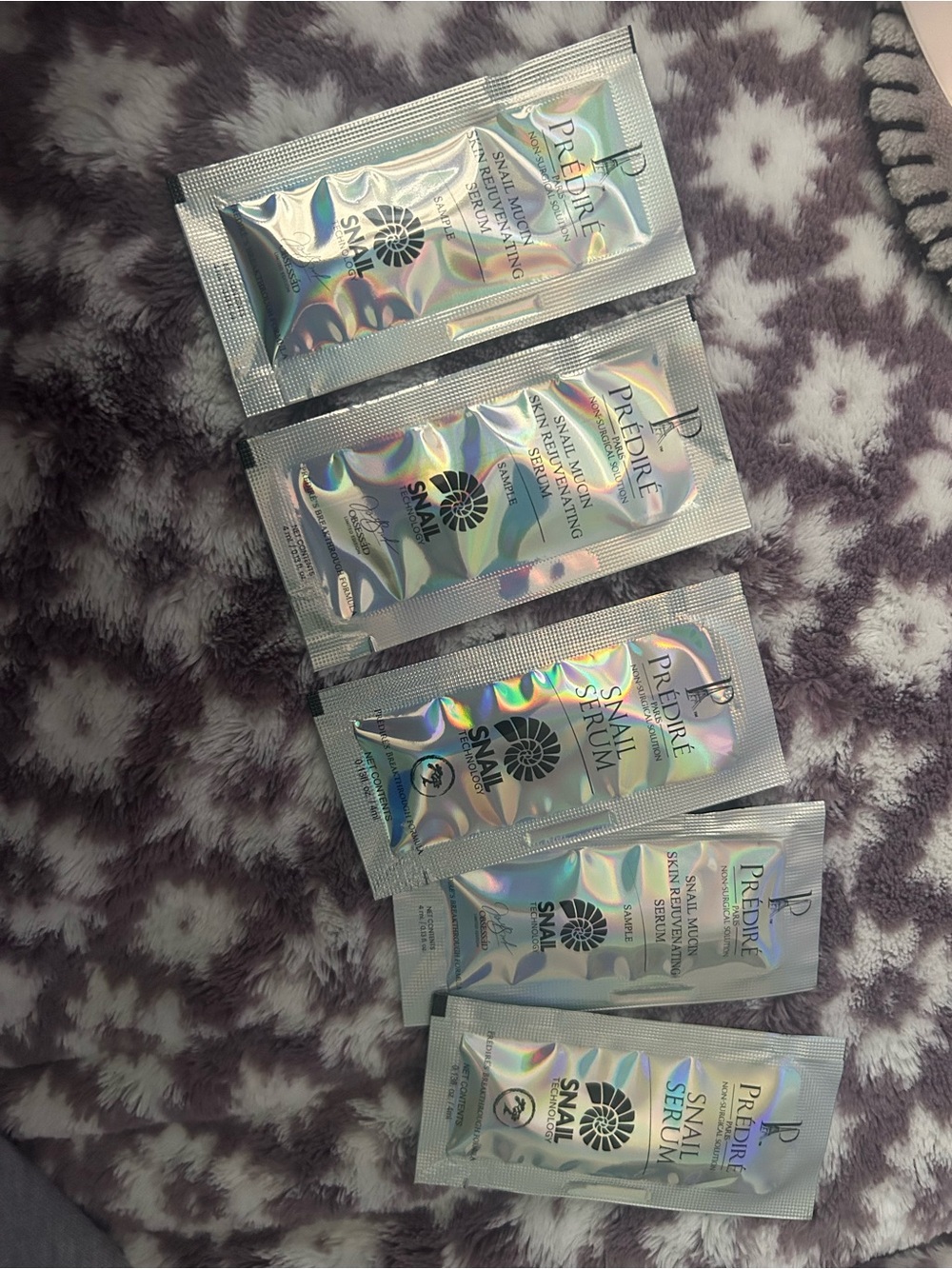 Prédire Snail Serum Sachets - Holographic Silver Packets